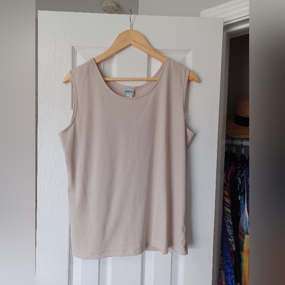 Elegant Cream Tank Top (Size L)